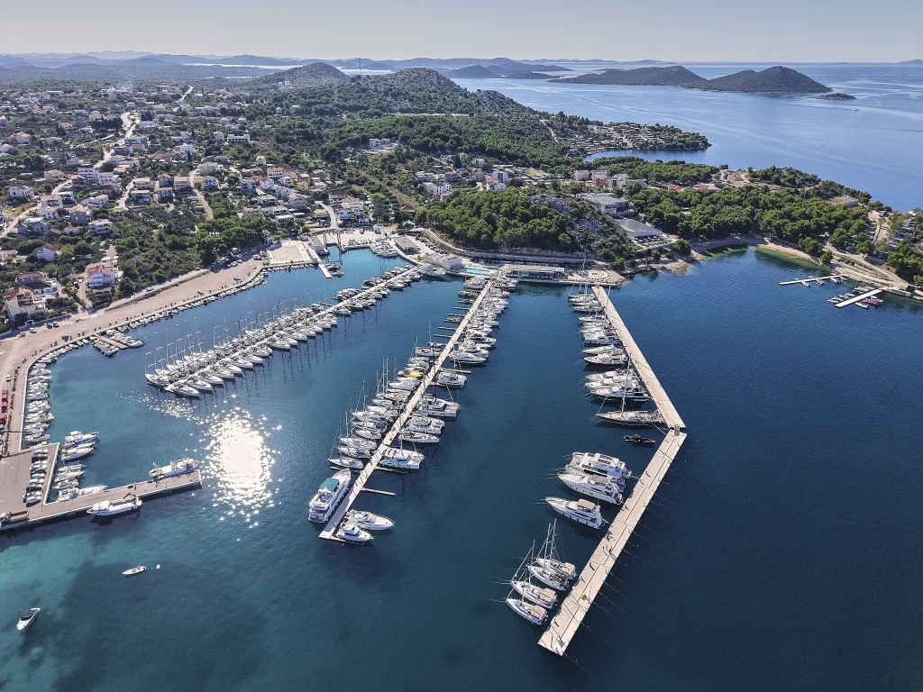 Adria Kupa és Captains Cup 2027 – Drage, Adventure Charter